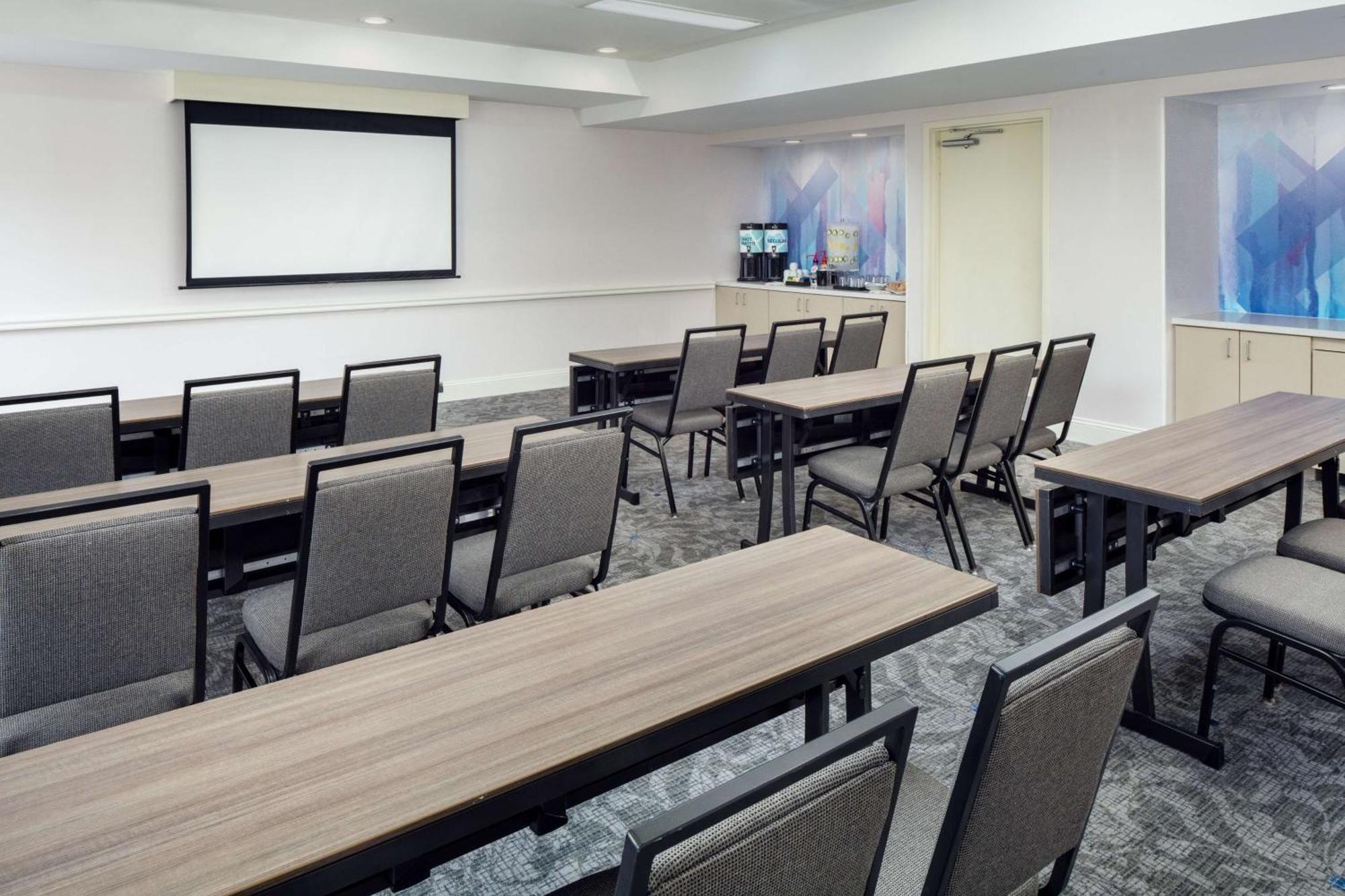 Hilton Garden Inn Arcadia/Pasadena Area Экстерьер фото